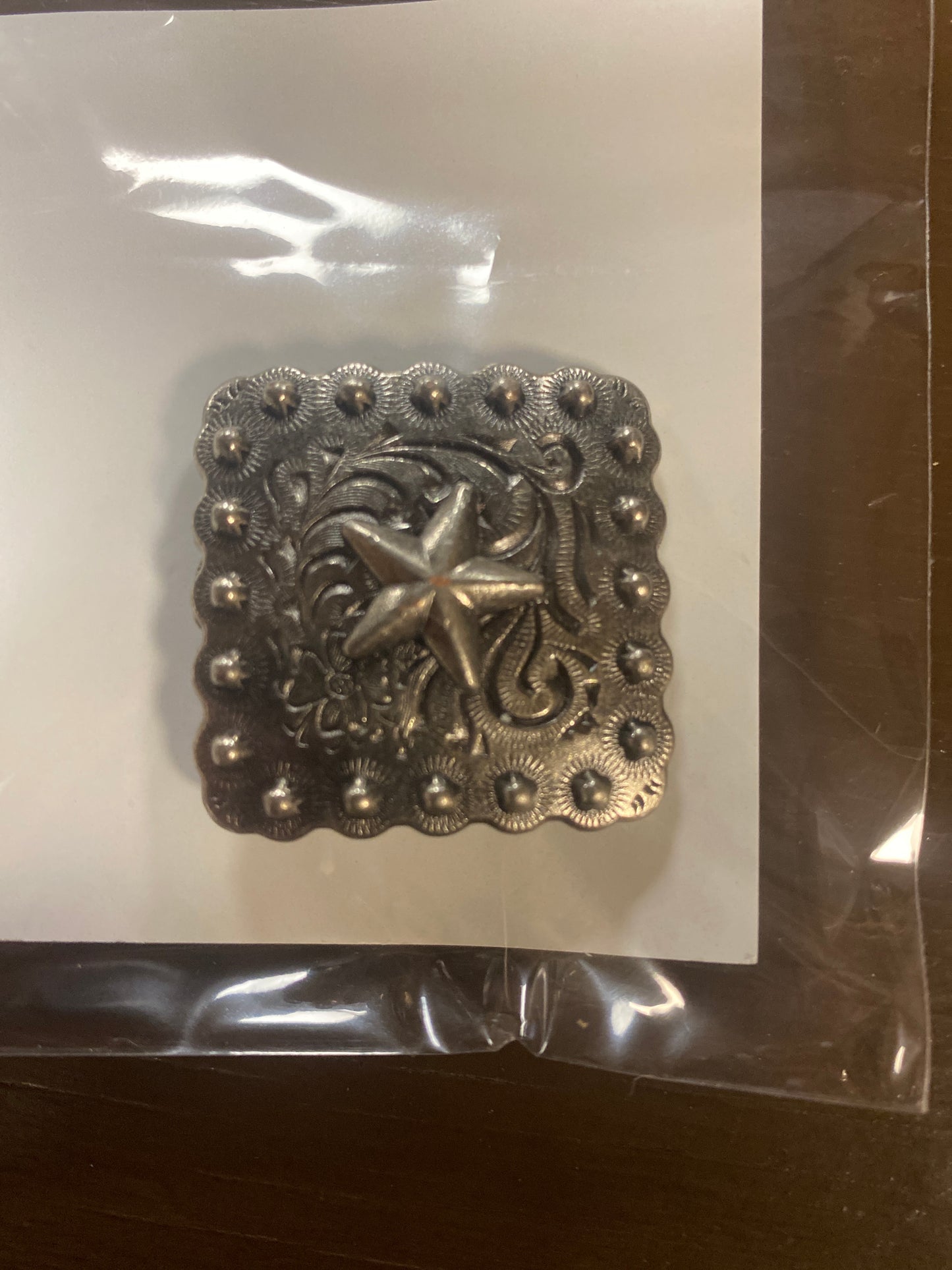 Square Berry Star Conchos