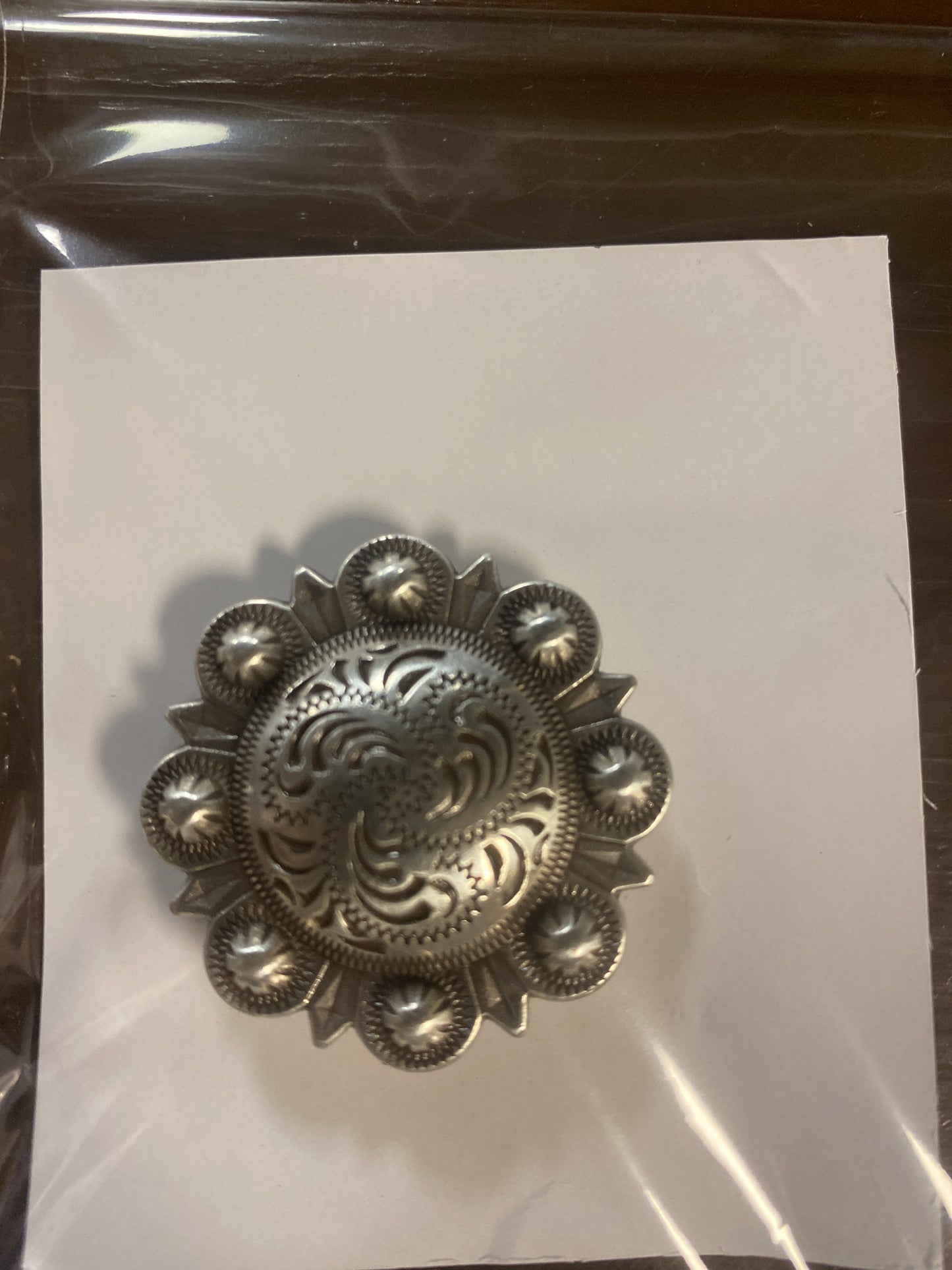 1.5" Round Berry Concho